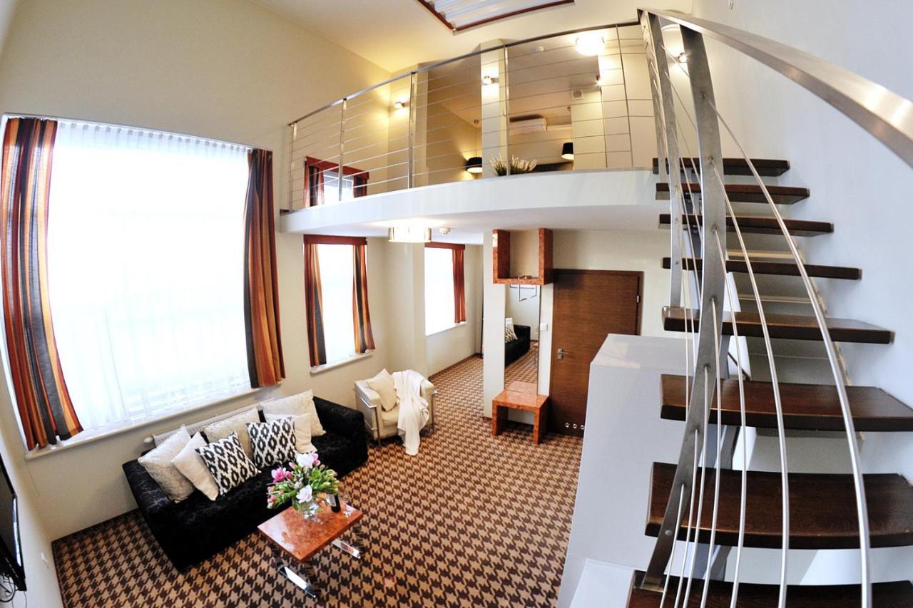 423 W Royal Tulip Sand 200 M Plaza Dobruk Apartamenty 코워브제크 외부 사진