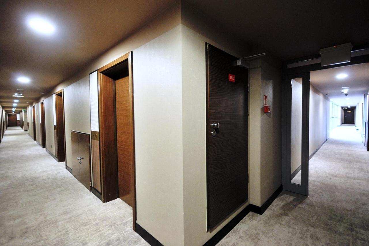 423 W Royal Tulip Sand 200 M Plaza Dobruk Apartamenty 코워브제크 외부 사진